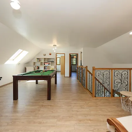 A La Bonne Compagnie Feriehus Preures